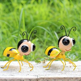 2pcs/set, Metal Bee Decorations, Patio Art Garden Decoration, Cute Bee Lawn Decorations, Hanging Wall Sculpture, Hanging Decorations (STYLE: 2pcs)
